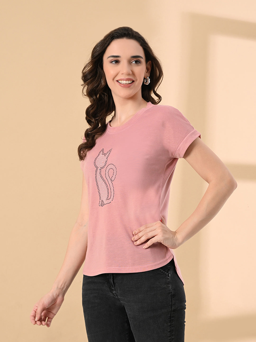 Stylish Women’s High-Low Tee with Crystal Print – Cotton Lycra
