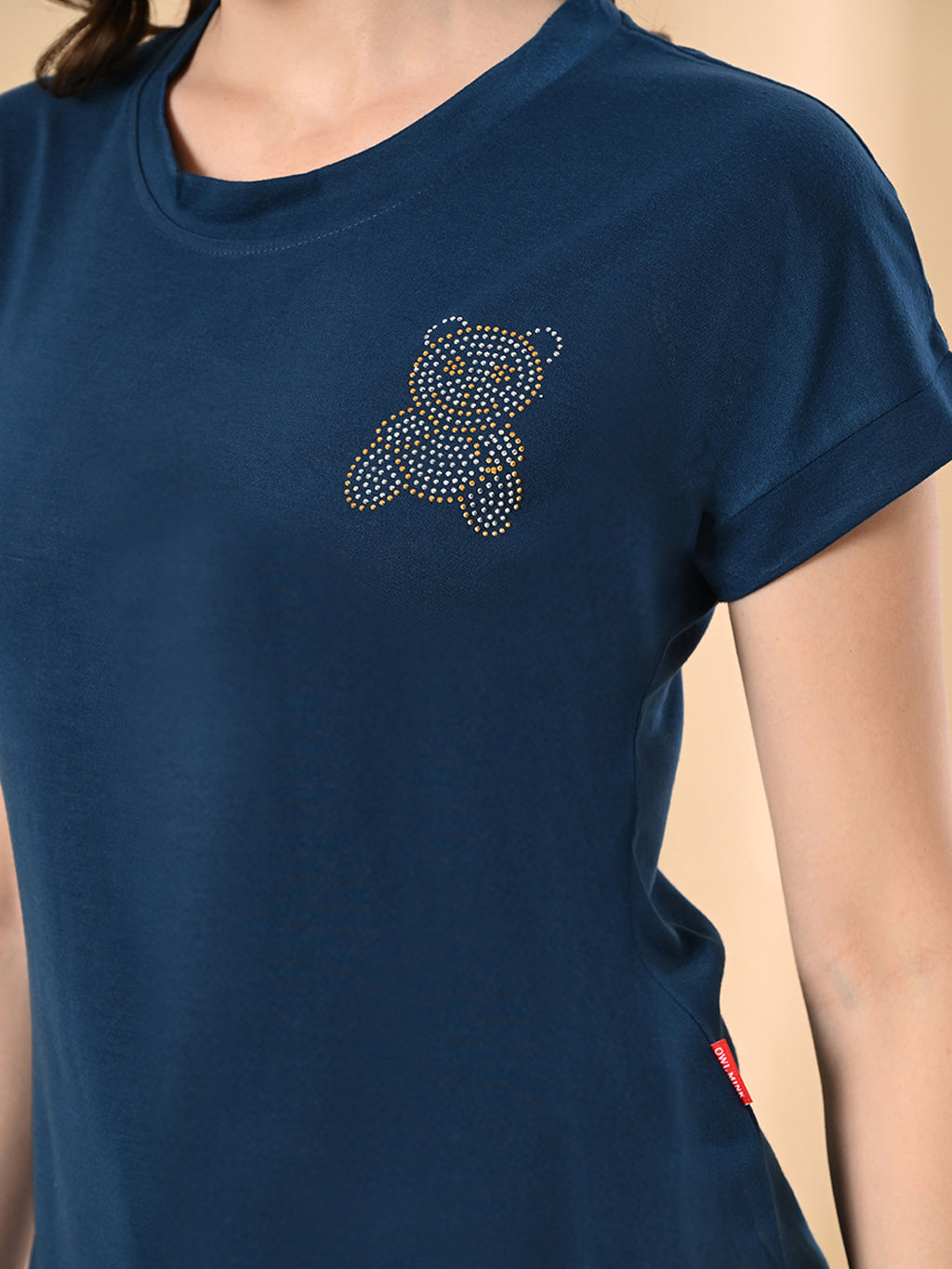 High-Low Hem Women’s T-Shirt with Crystal Print – Casual & Comfy