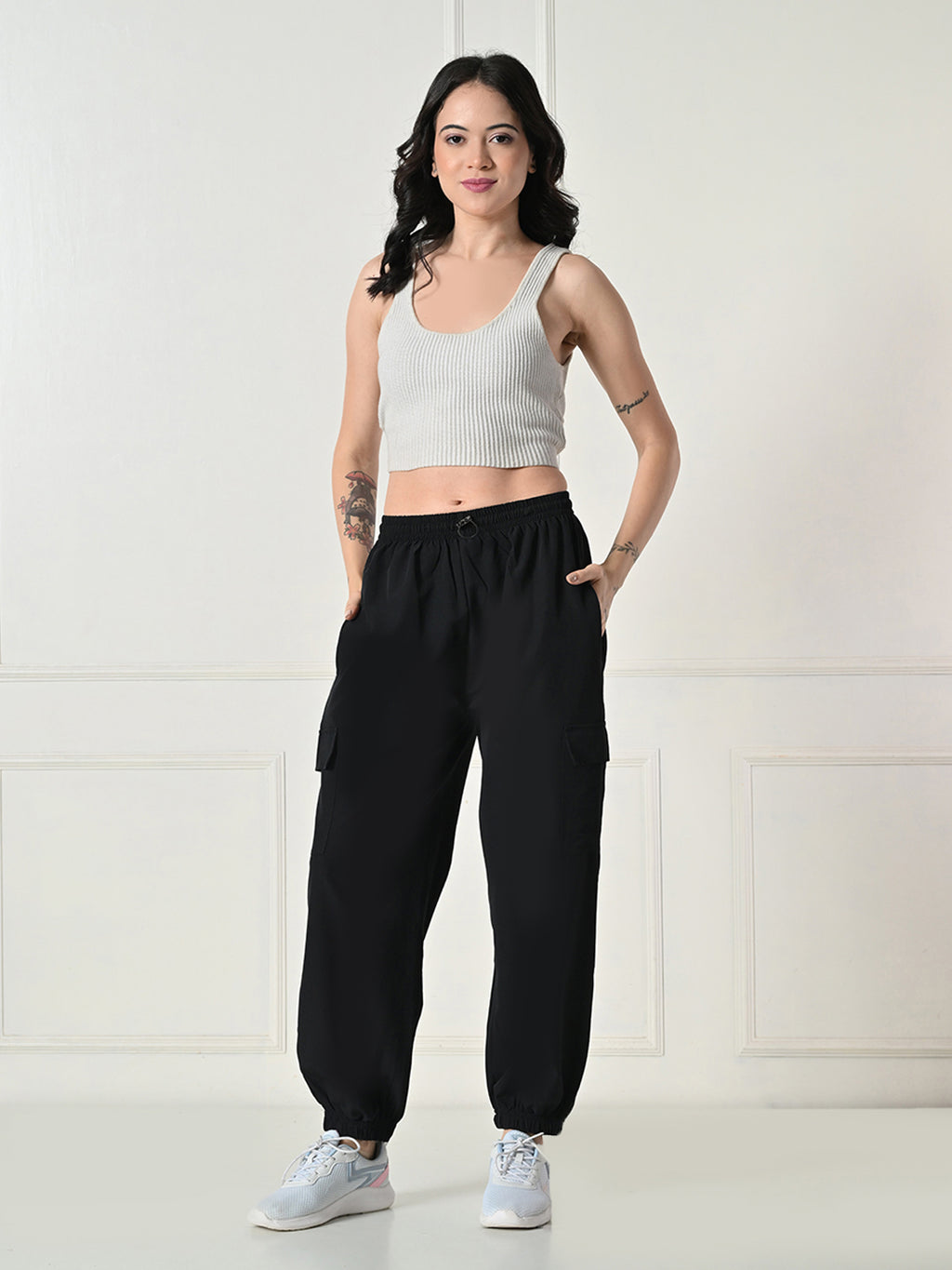 Women’s Loose Fit Cargo Jogger Pants with 4 Pockets