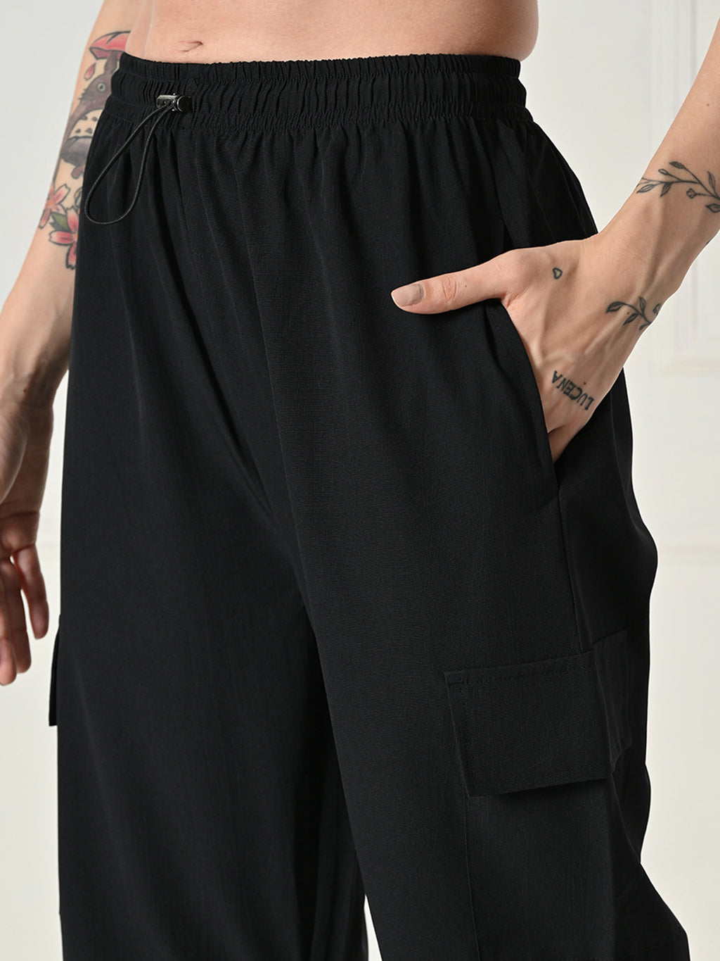 Women’s Pleated Cargo Trousers with Drawstring Waist and 4 Pockets