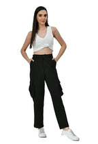 Stylish High Rise Cargo Jeans for Women – Baggy Fit with Deep Multi-Pockets