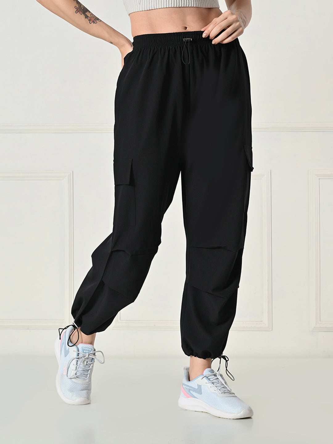 Women’s Pleated Cargo Trousers with Drawstring Waist and 4 Pockets