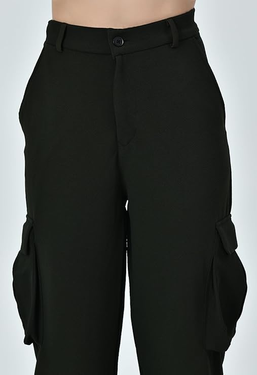 Stylish High Rise Cargo Jeans for Women – Baggy Fit with Deep Multi-Pockets