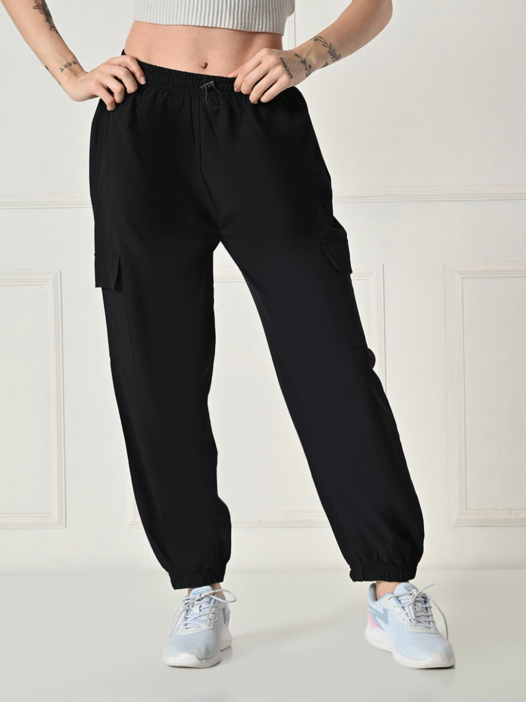 Women’s Loose Fit Cargo Jogger Pants with 4 Pockets
